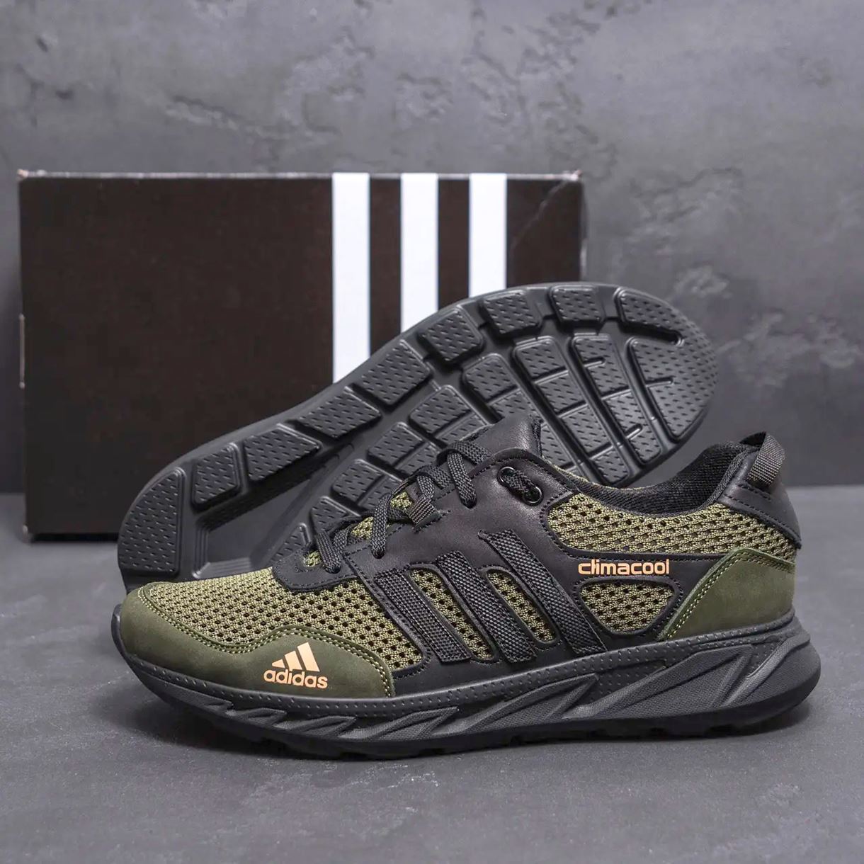 Чоловічі кросівки літні сітка Climacool олива (Харків)