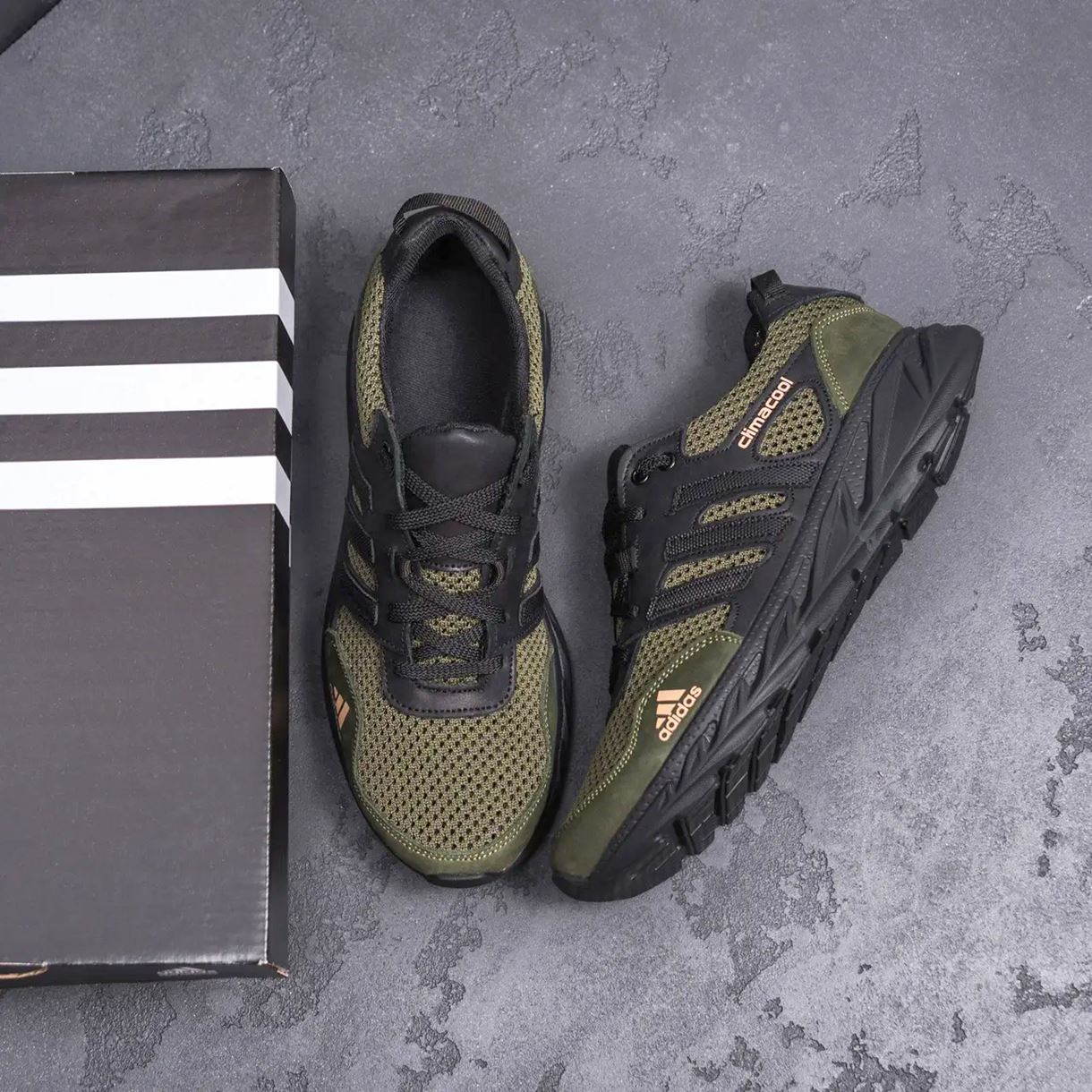 Чоловічі кросівки літні сітка Climacool олива (Харків)