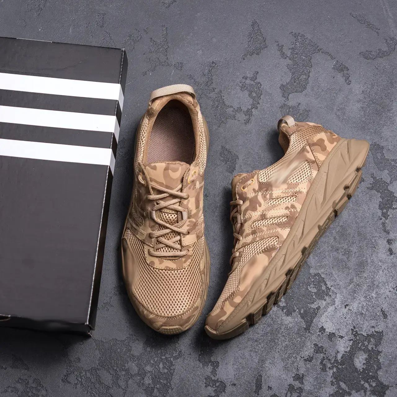 Чоловічі кросівки літні сітка Climacool multicam койот (Харків)